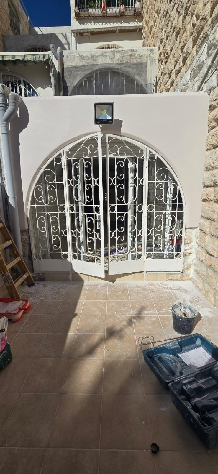 תיקוני שפכטל חוץ וחידוש קשת צבע חוץ